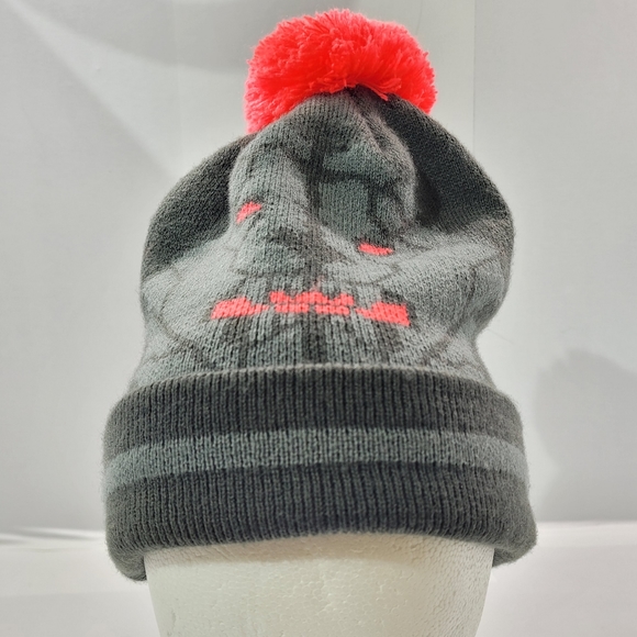 Nike Other - NIKE LEBRON JAMES KING LION KNIT CUFF POM BEANIE YOUTH